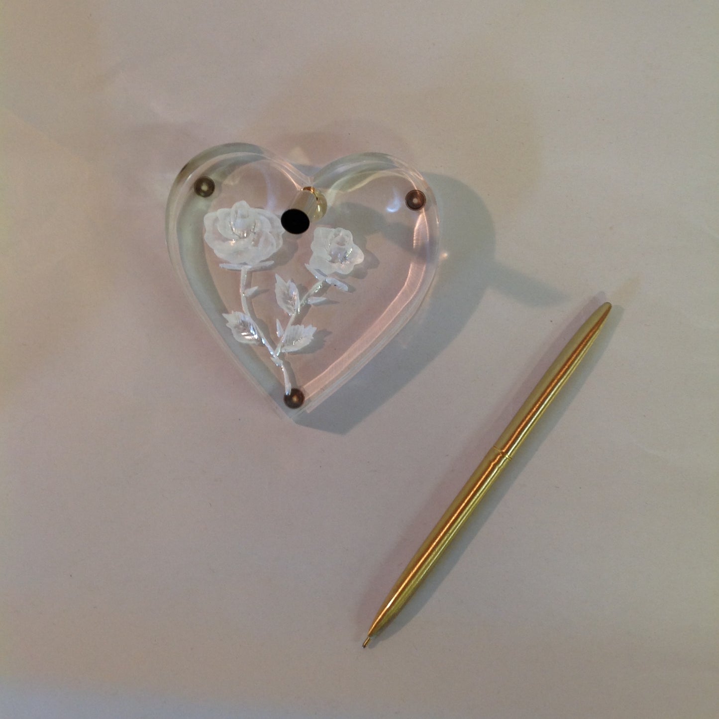 Vintage Hortense B Hewitt Co Elegant Accessories Guest Pen Set Lucite Heart Shaped Rose Wedding Base