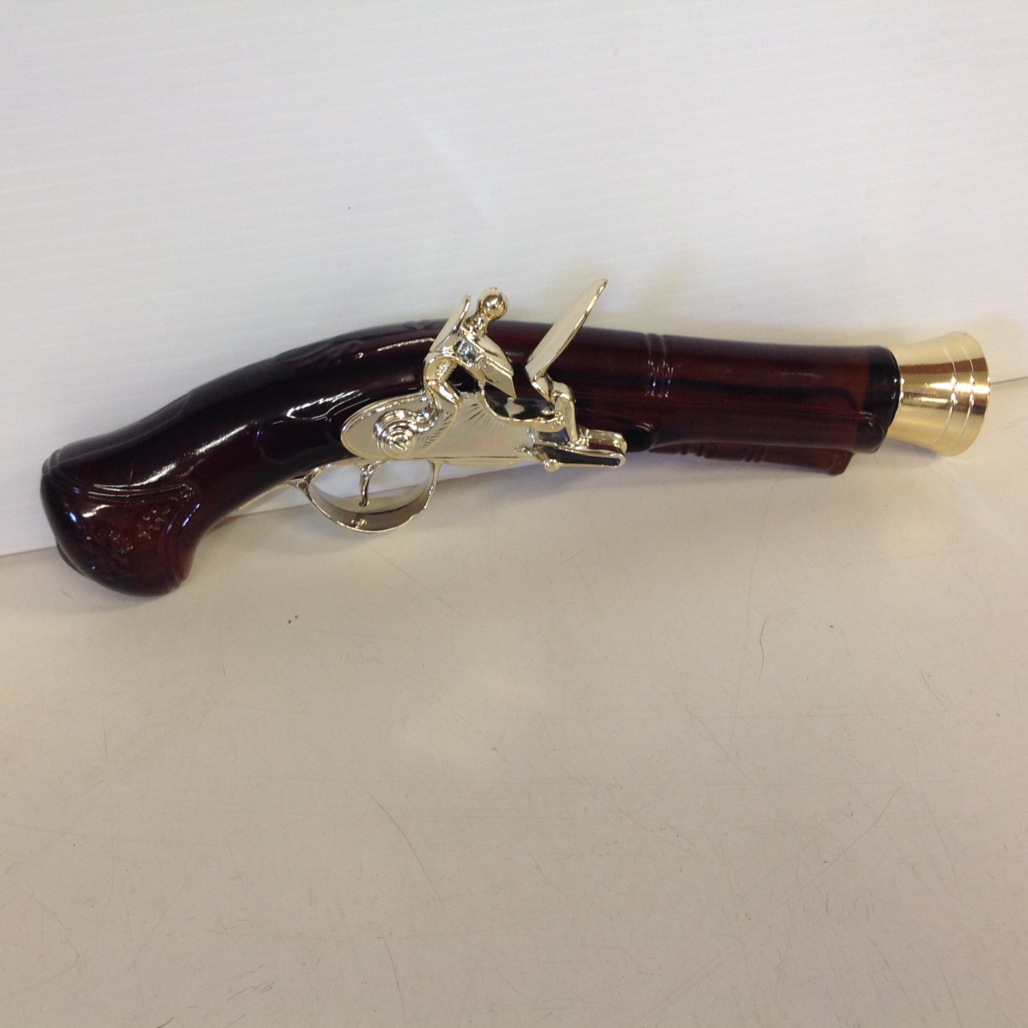 Vintage 1970's AVON Blunderbuss Pistol 1780 Glass Wild Country After Shave 5.5 Fl Oz Decanter with Original Box