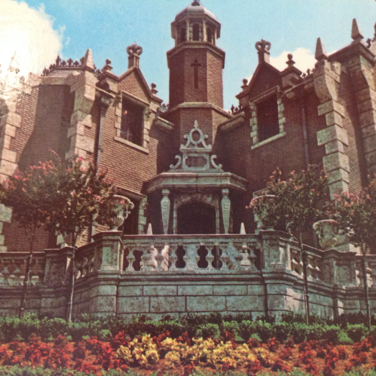 Vintage Walt Disney Productions Souvenir Color Postcard The Haunted Mansion Exterior Overlook Walt Disney World Florida