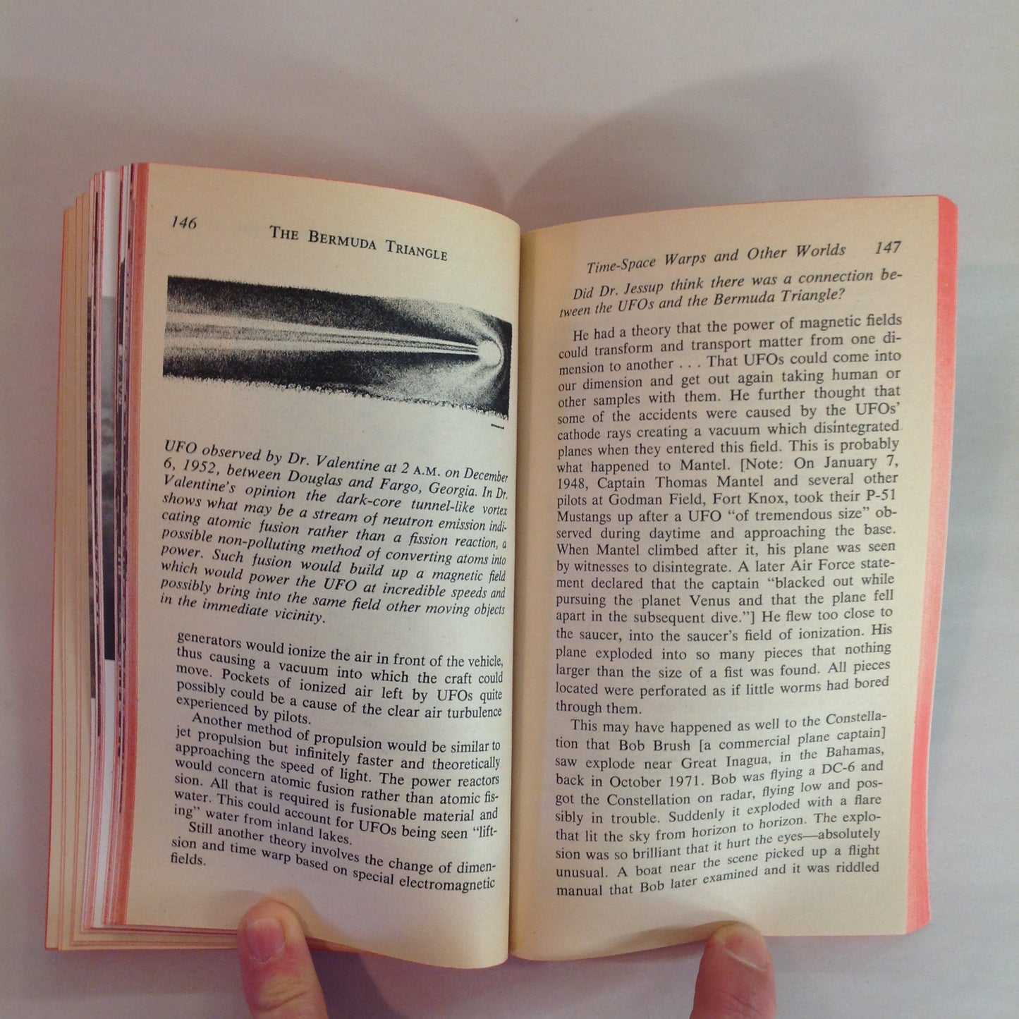 Vintage 1975 Mass Market Paperback The Bermuda Triangle Charles Berlitz First Printing