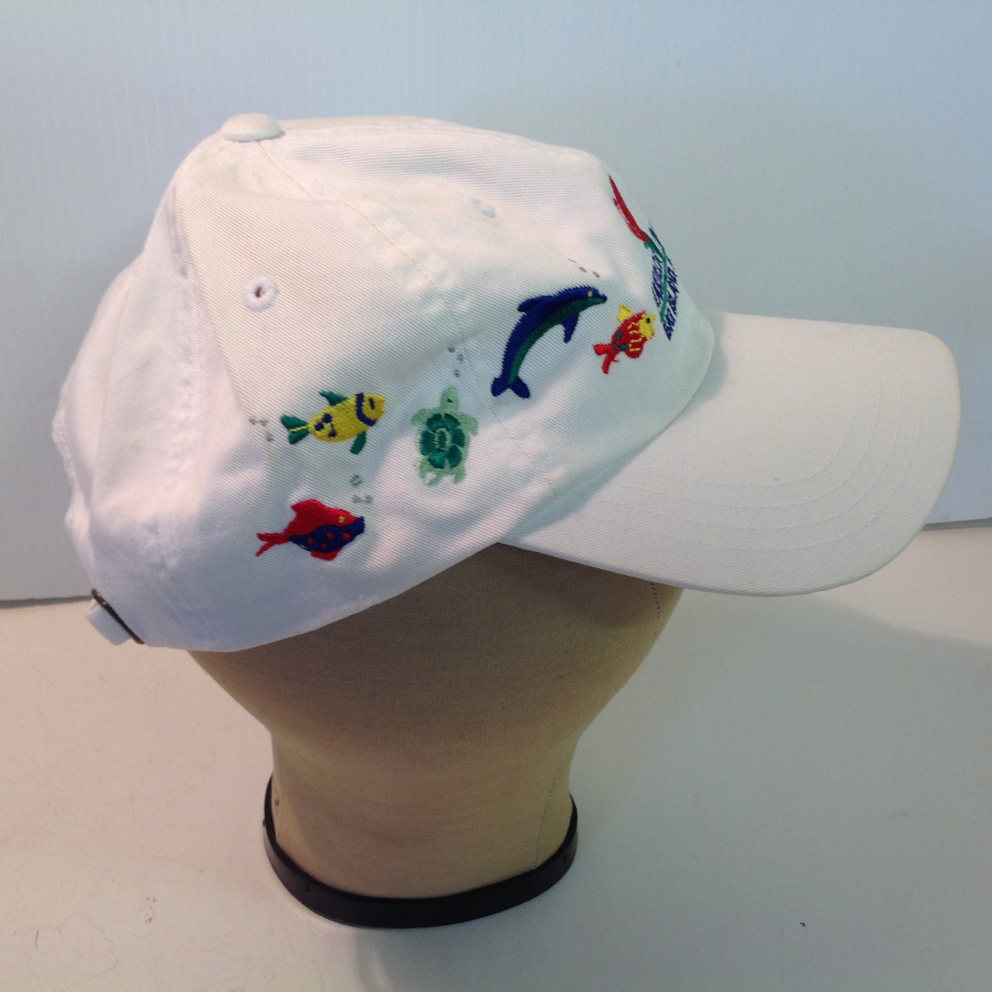 Vintage Imperial Headwear Waikoloa Village Big Island Hawaii Golf Souvenir White Baseball Cap