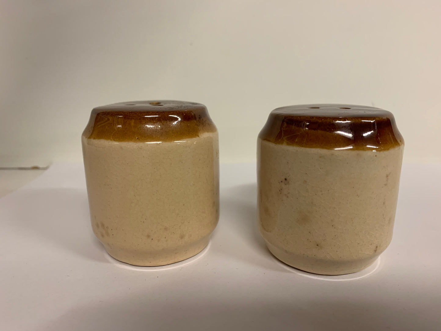 Vintage Florida Souvenir Ceramic Salt & Pepper Shakers Dolphins Travel Trip