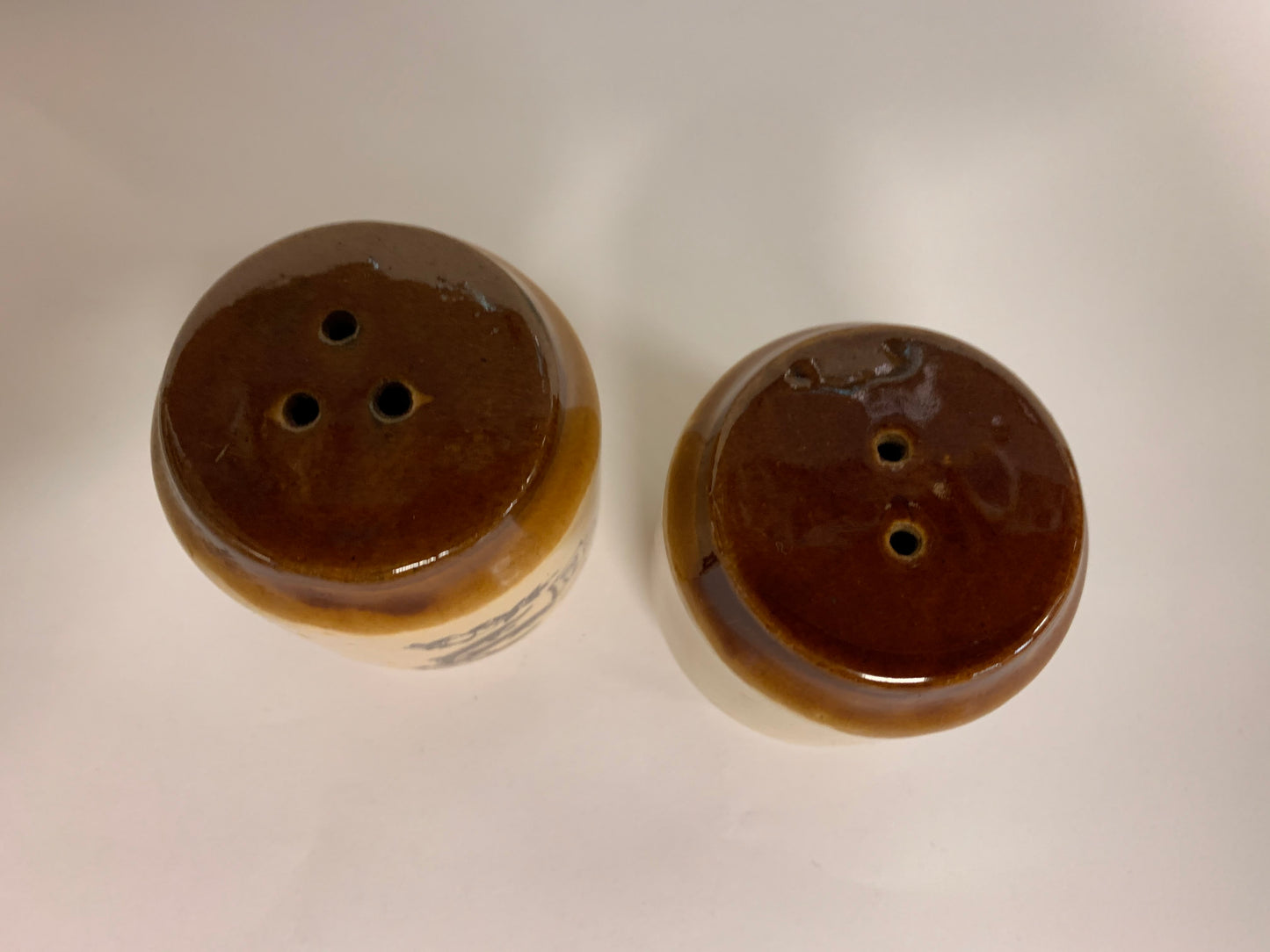Vintage Florida Souvenir Ceramic Salt & Pepper Shakers Dolphins Travel Trip