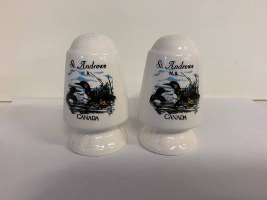 Vintage Canada St Andrews NB Souvenir Ceramic Salt & Pepper Shakers Travel Trip