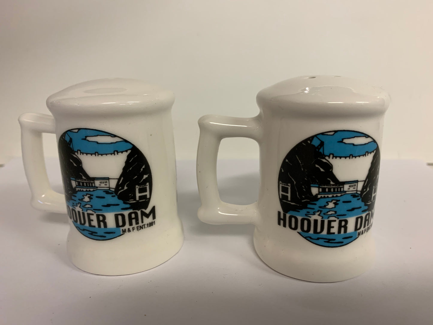 Vintage 1991 M & F Enterprises Souvenir Hoover Dam Salt and Pepper Shaker Set