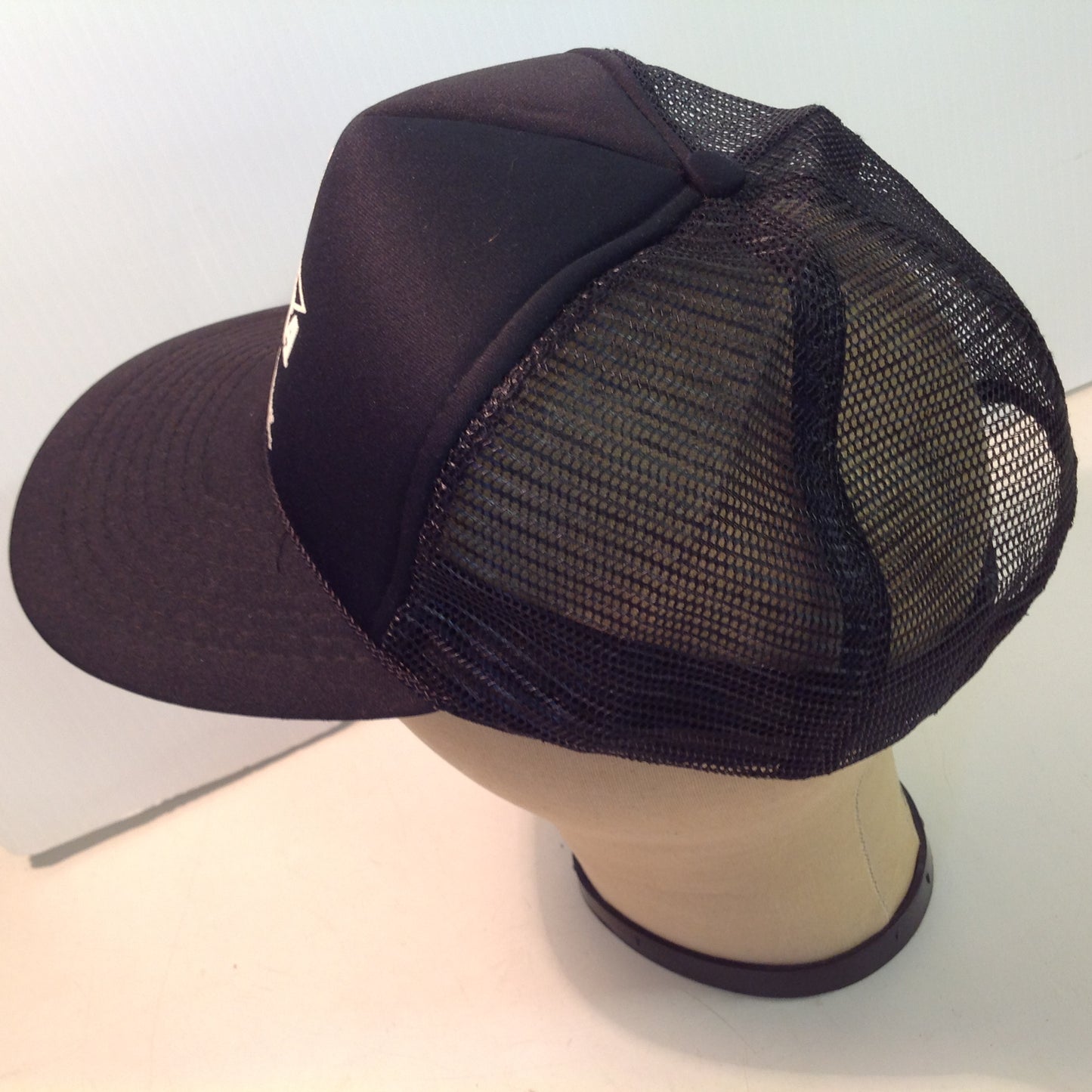 Vintage Frank Lee Imports Riviera Hotel and Casino The Star Souvenir Black Trucker Cap
