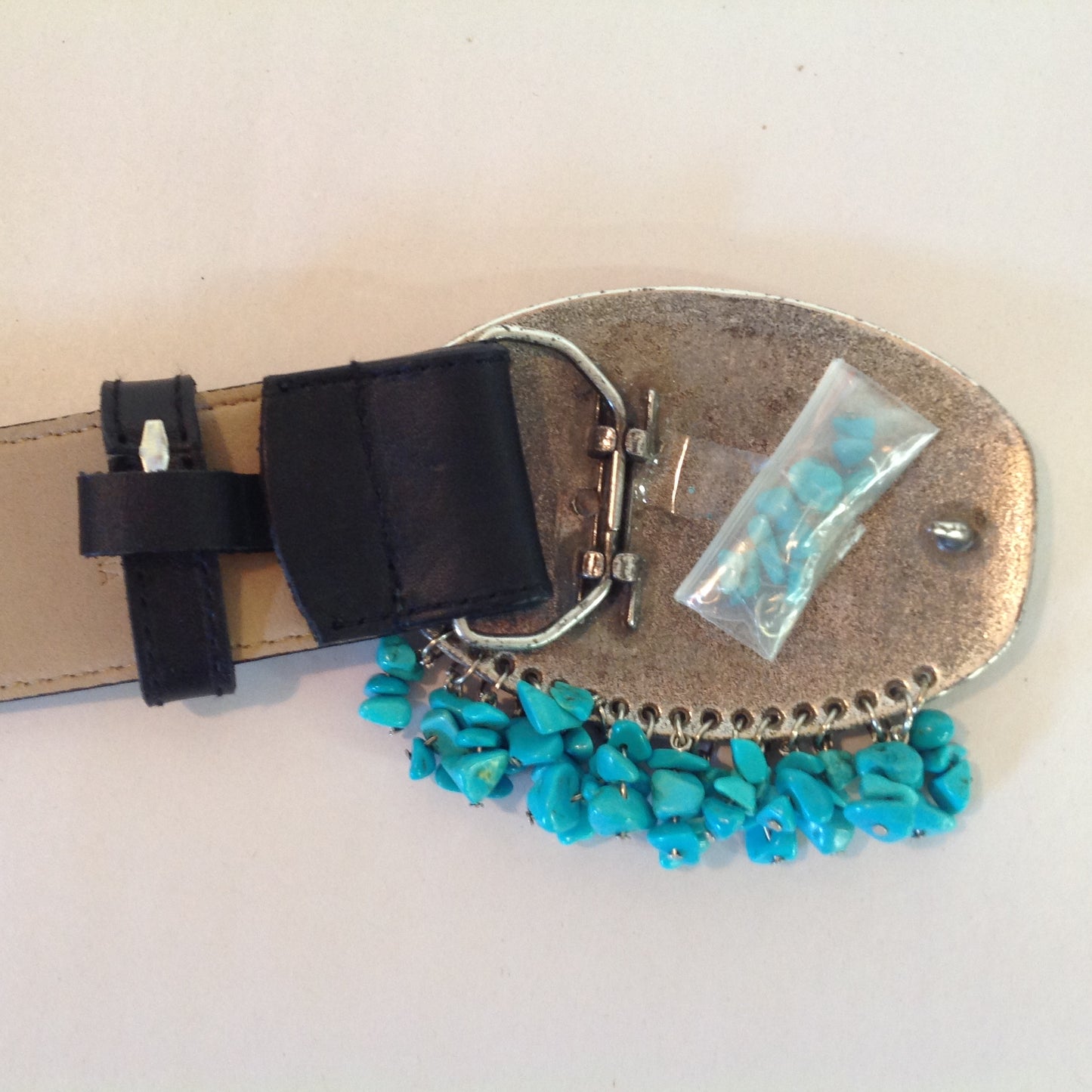 Women's 2XL Coldwater Creek Black Leather Belt Hammered Metal Buckle with Faux Turquoise Dangle Beading 15