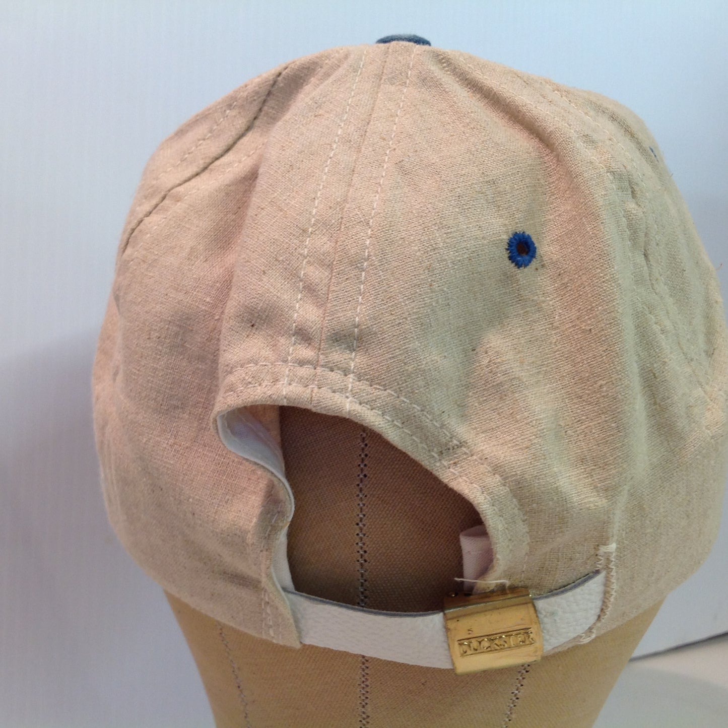 Vintage Duckster Fountain Hills Golf Club Alsip Illinois Souvenir Beige and Denim Blue Baseball Cap