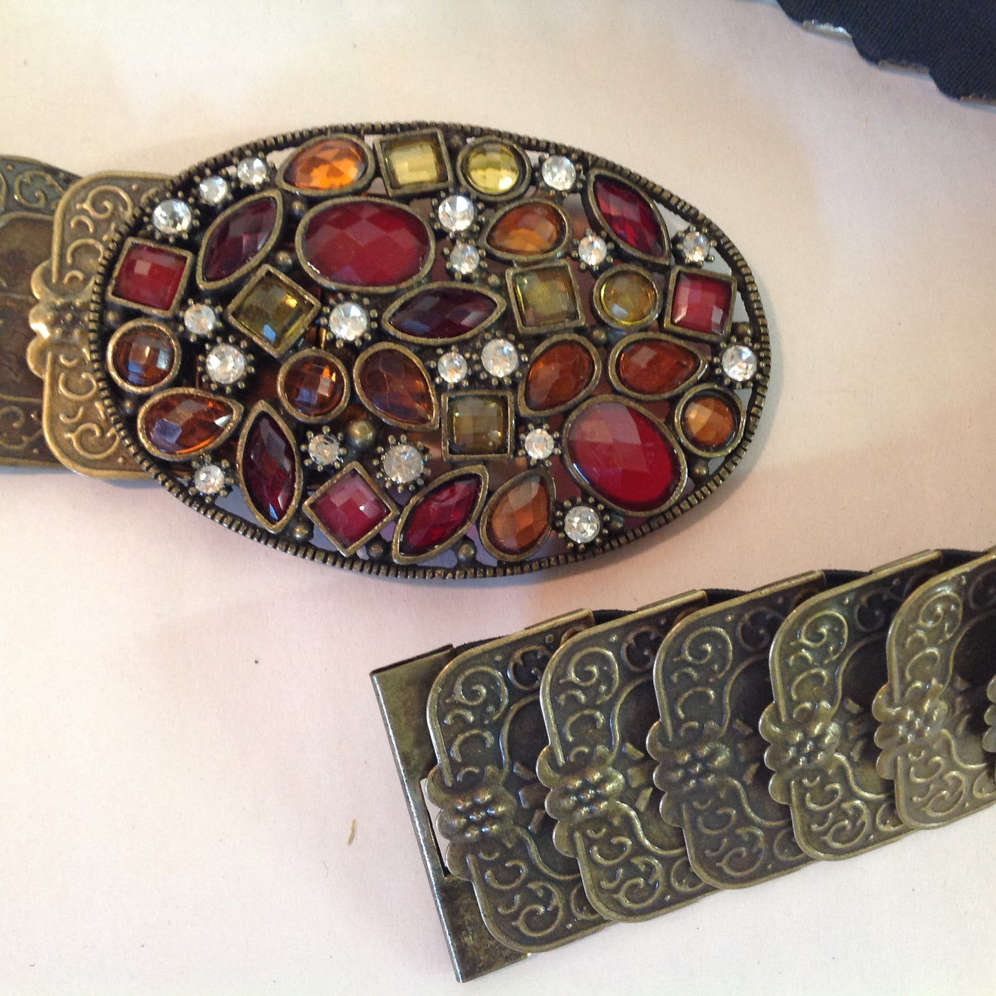 Vintage Women's Stretch Belt Reticulated Bronze Filigree Massive Red Orange Gold White Rhinestone Buckle 33