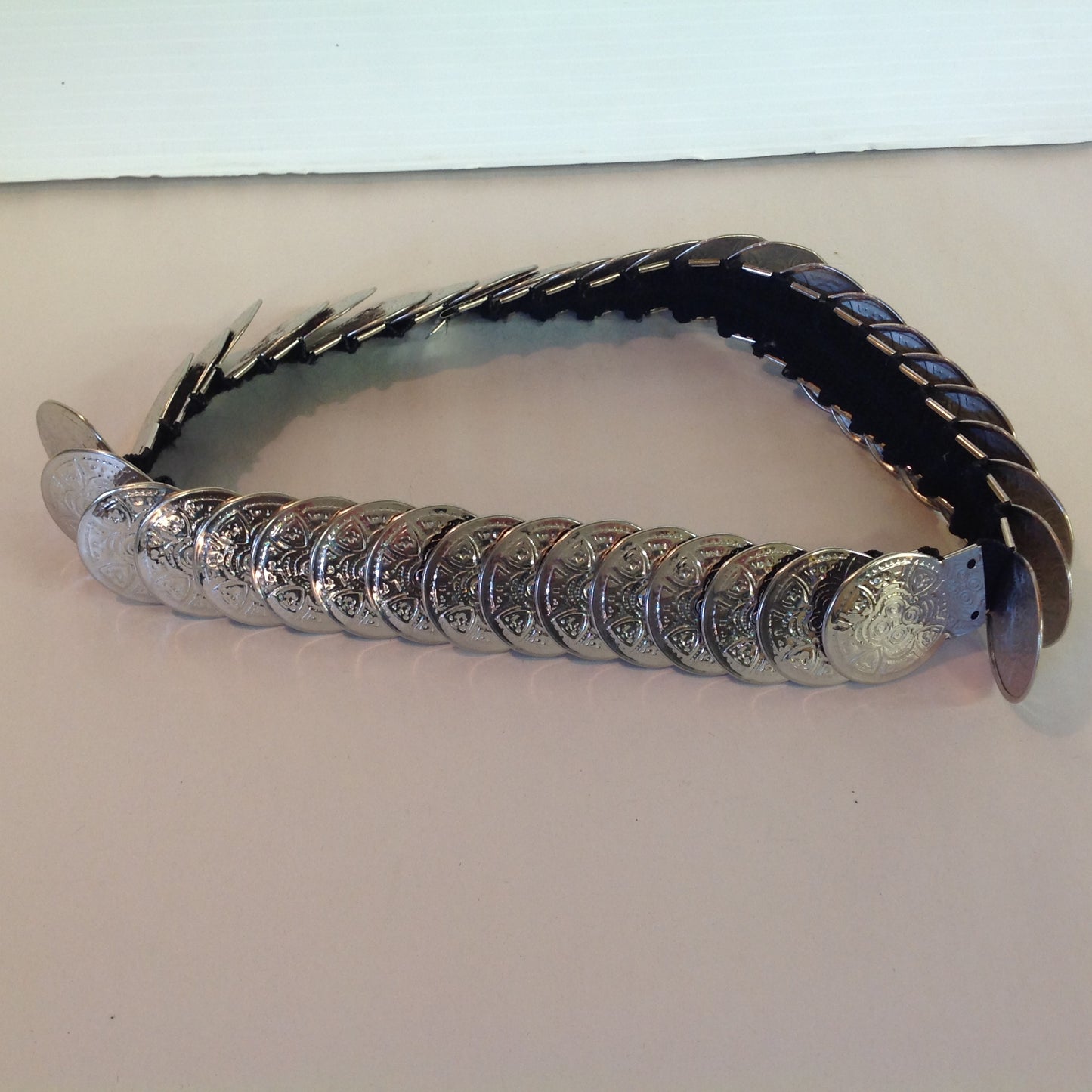 Vintage Women's Stretch Belt Silver Tone Aztec Style Motif Reticulated Coins 37