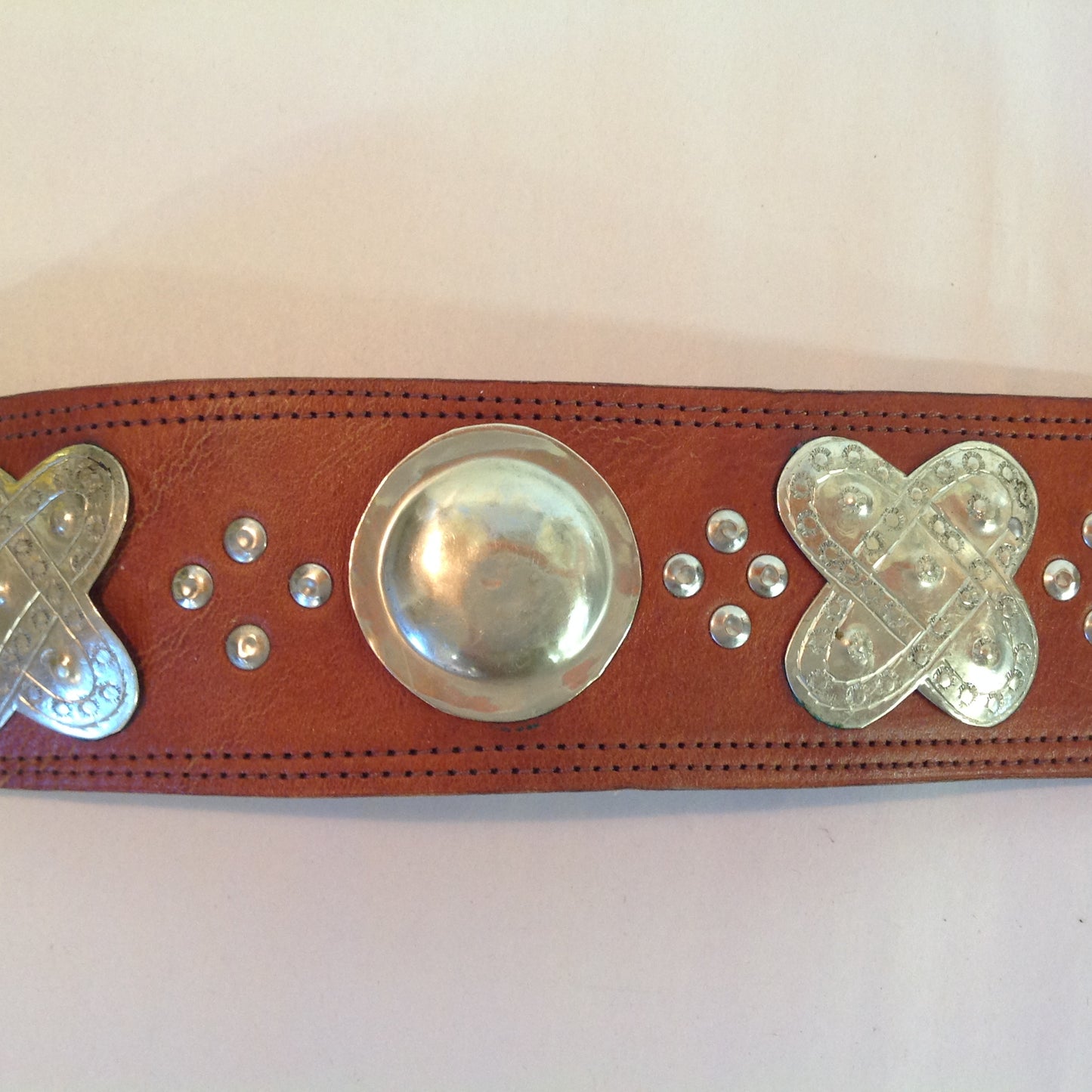 Vintage Tan Women's Oversize Belt Convex Metal Buckle Western Style Cloverleaf Circle Studs 38