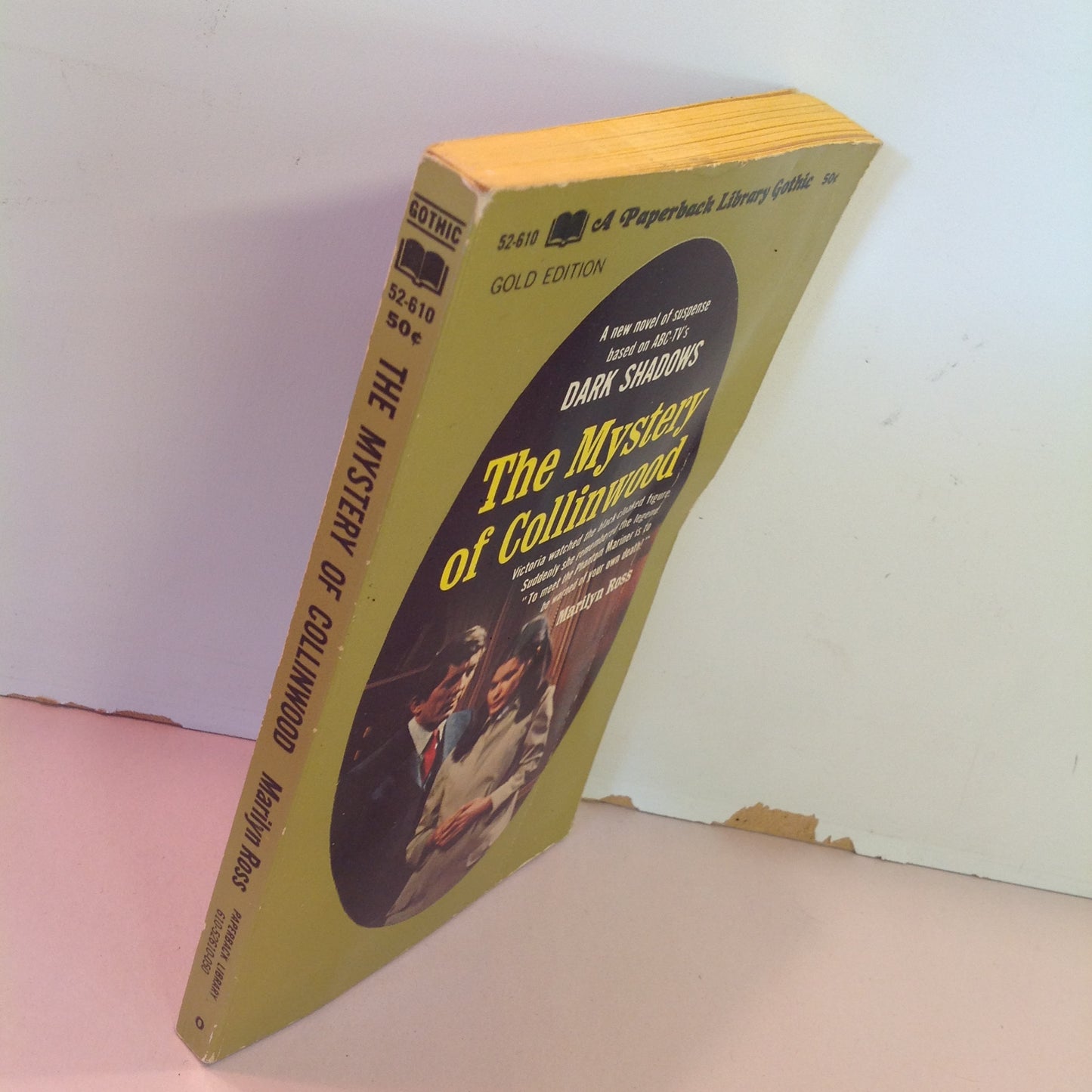 Vintage 1969 MM Paperback Dark Shadows The Mystery of Collinwood Marilyn Ross