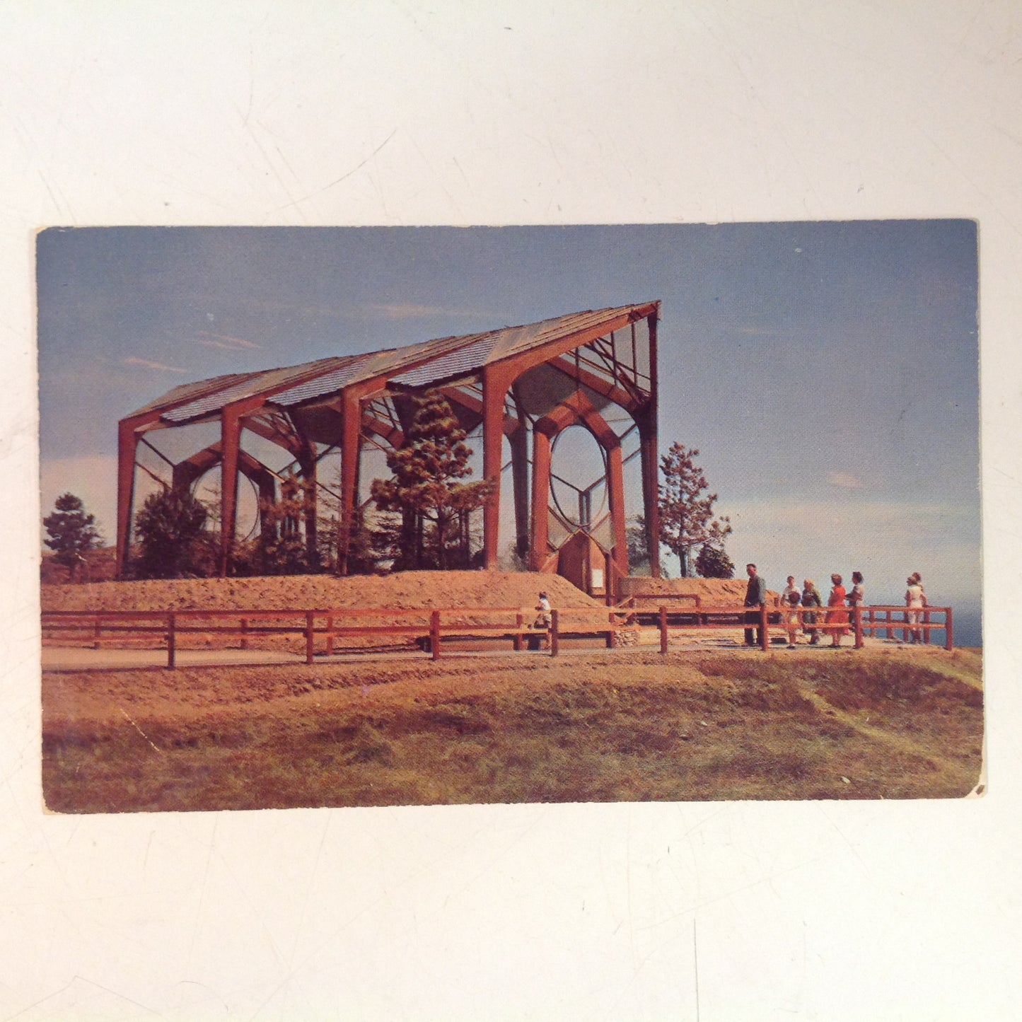 Vintage Golden West Plastichrome Souvenir Color Postcard Wayfarer's Chapel Portuguese Bend Ranchos Palos Verdes California