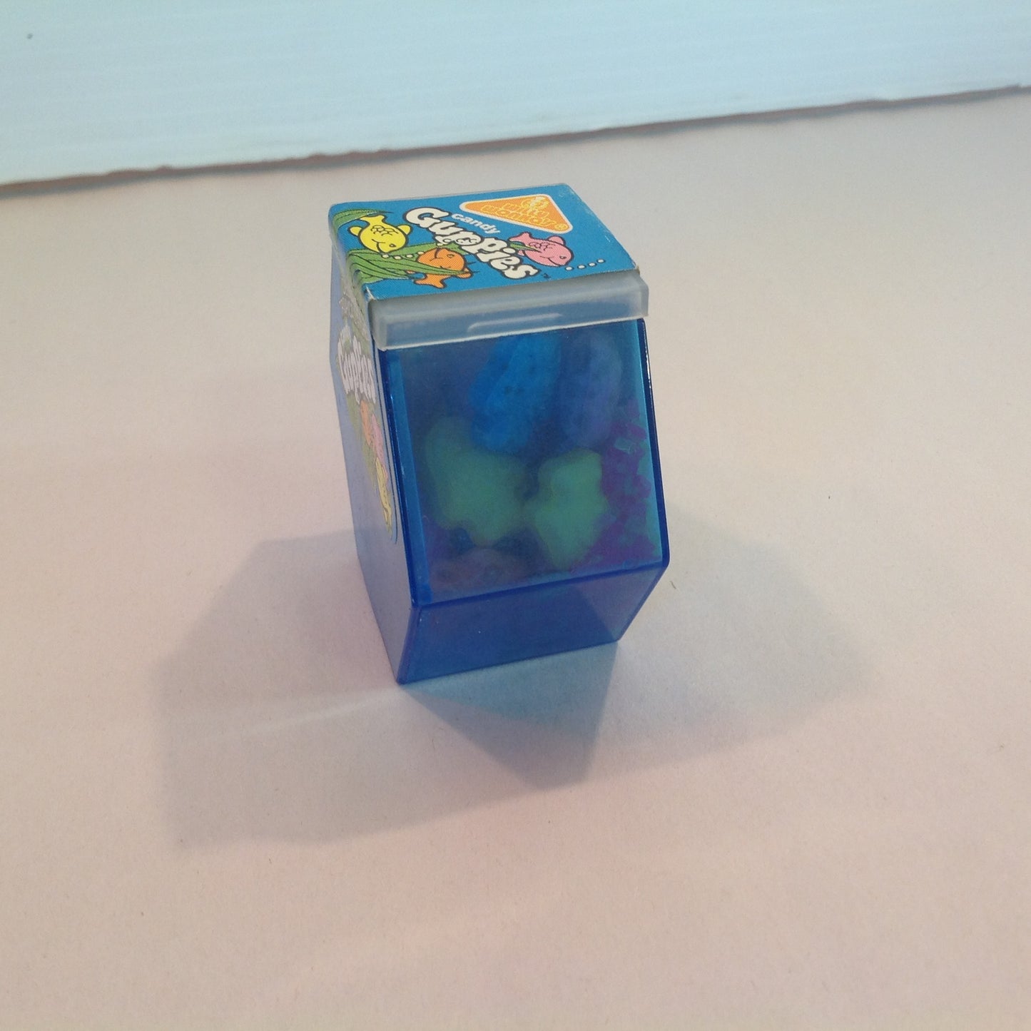 Vintage Unopened 1989 Willy Wonka Candy Guppies Delicious Tropical Fishes