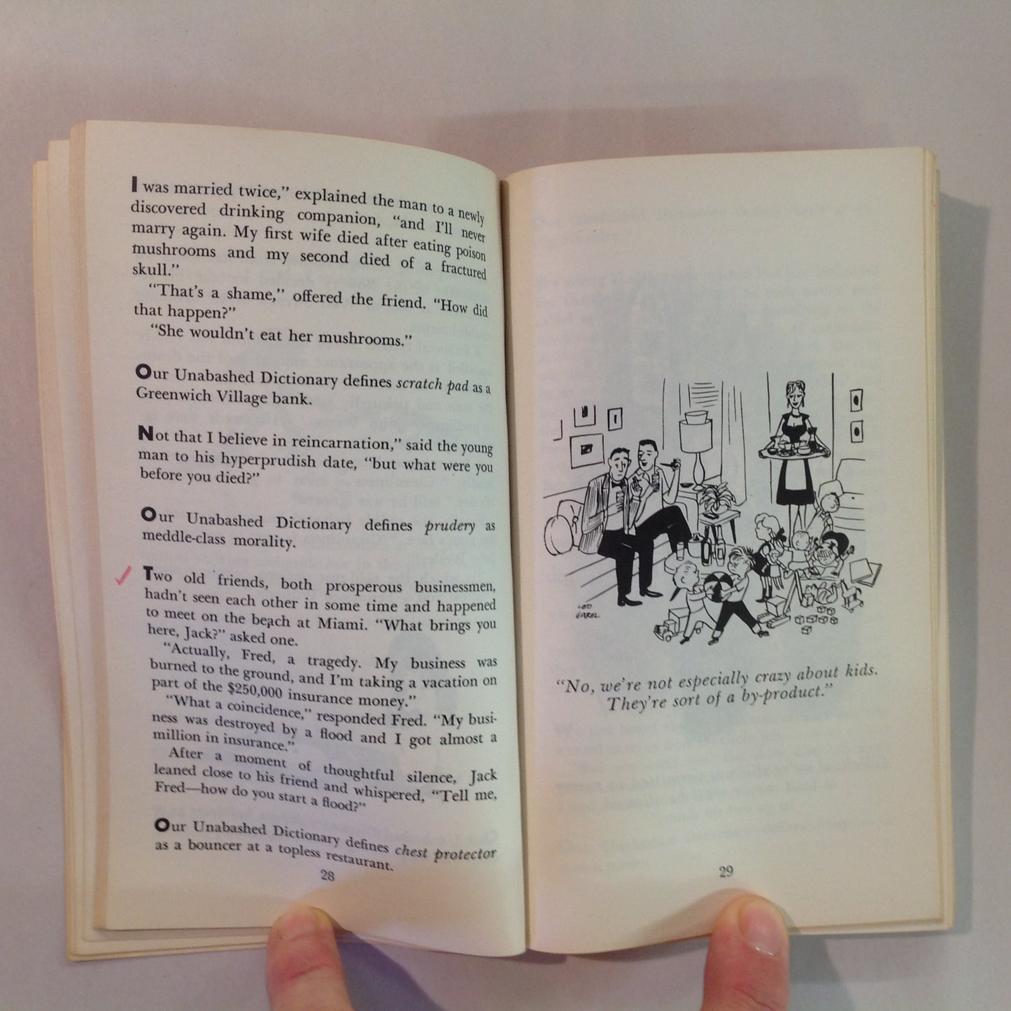 Vintage 1970 Playboy Press Paperback NEW PLAYBOY'S PARTY JOKES