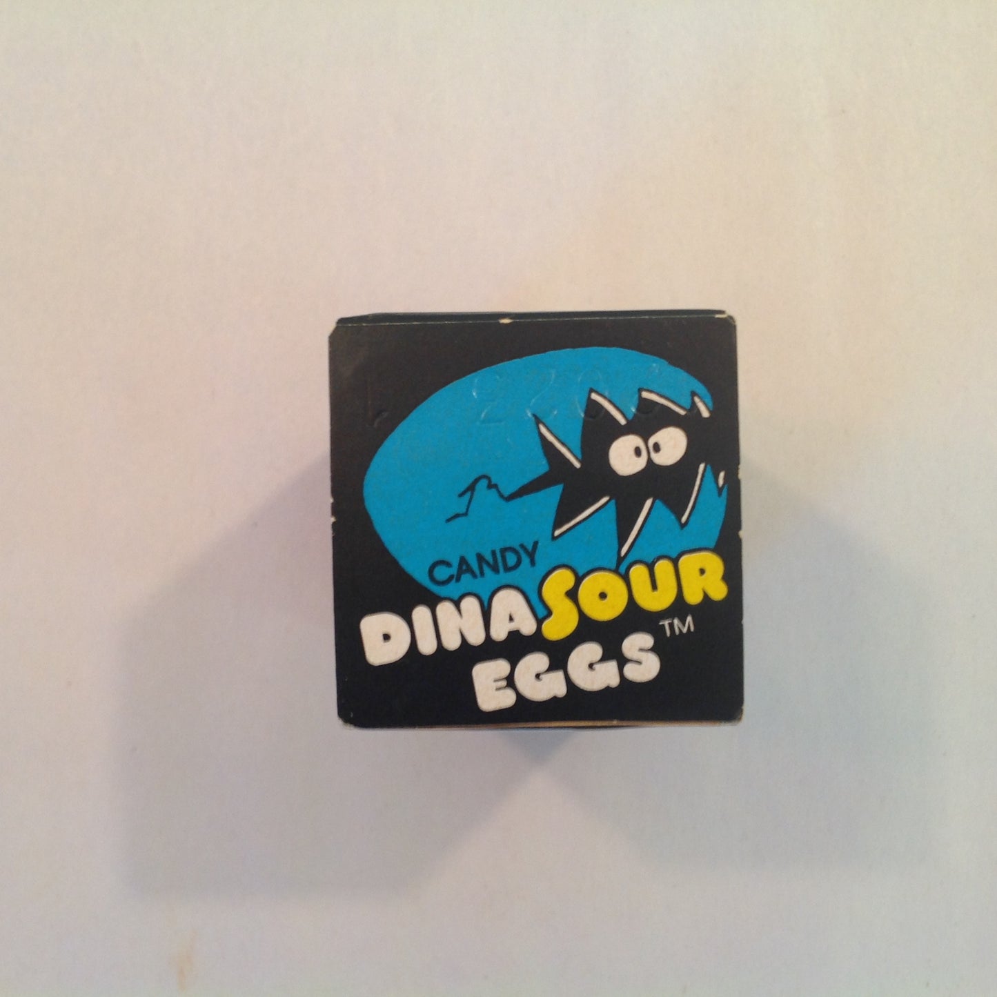 Vintage Unopened 1981 Willy Wonka's DinaSour Eggs Candy Giant Sour Jawbreakers Sealed