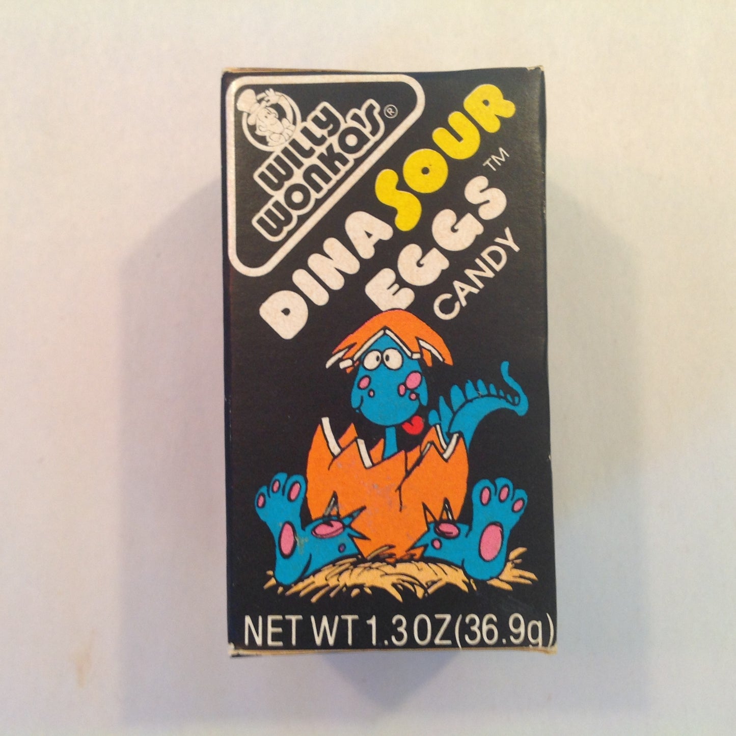 Vintage Unopened 1981 Willy Wonka's DinaSour Eggs Candy Giant Sour Jawbreakers Sealed