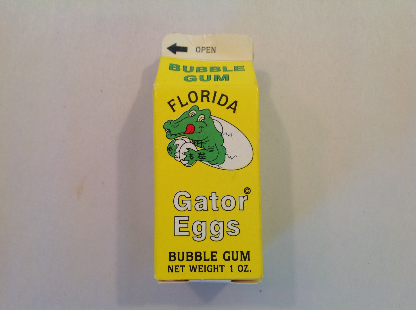 Vintage 1980's Lenny's Florida Gator Eggs Bubble Gum Novelty Milk Carton Candy Container