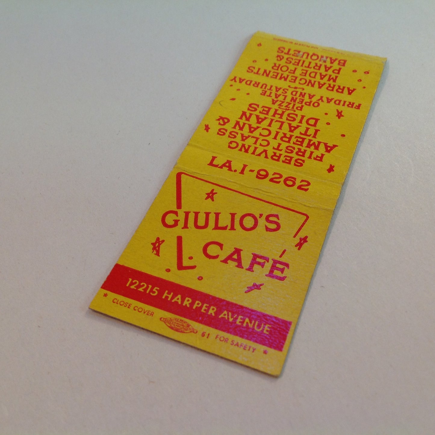 Vtg Matchbook Cover Giulio's Cafe First-Class Italian American Dishes Detroit MI