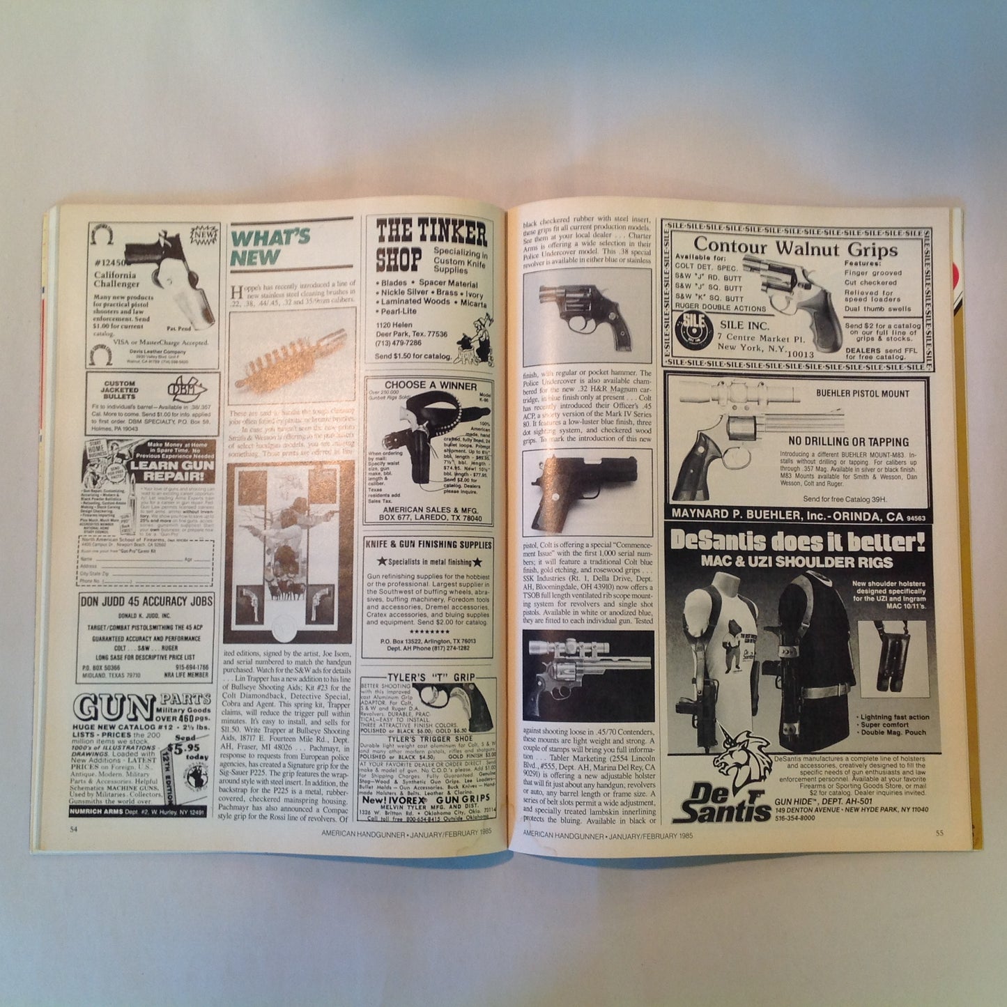 Vintage Jan/Feb 1985 American Handgunner Magazine Southpaws and Semi-Autos Lar's Grizzly IPSC in South Africa Cops and IPSC