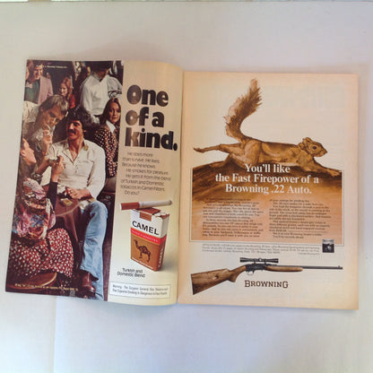 Vintage Oct 1975 Guns & Ammo Mystique of the Mauser Tom Swift's Electric Rifle Quad Cutter