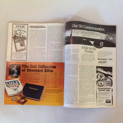 Vintage Oct 1982 Guns & Ammo Magazine Colt's Stainless Python Peacemakers Combat .38 Agent