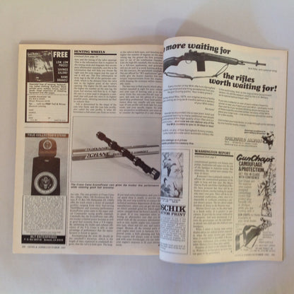 Vintage Oct 1982 Guns & Ammo Magazine Colt's Stainless Python Peacemakers Combat .38 Agent