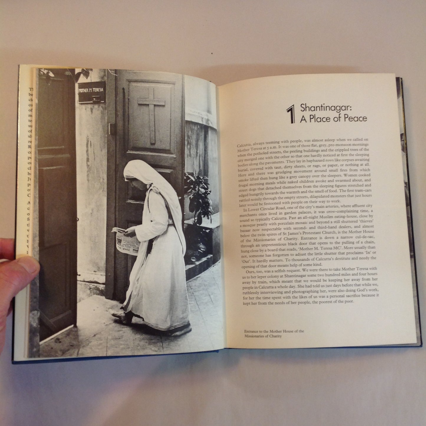 Vintage 1976 Hardcover Mother Teresa: Her People and Her Work Desmond Doig First Edition