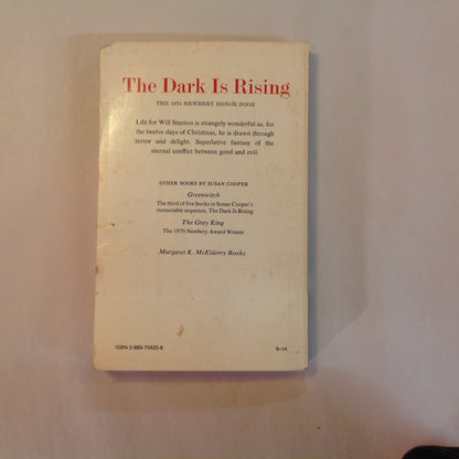Vintage 1973 Trade Paperback The Dark Is Rising Susan Cooper Aladdin First