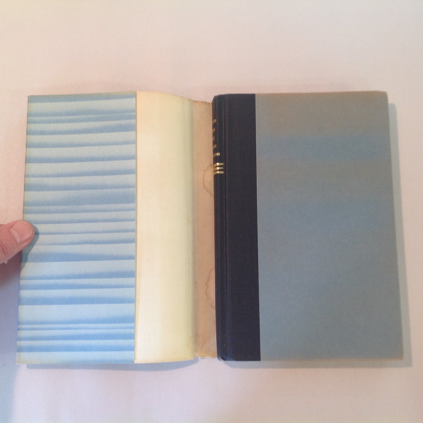 Vintage 1983 Hardcover Twelve Steps and Twelve Traditions Alcoholics Anonymous World Services