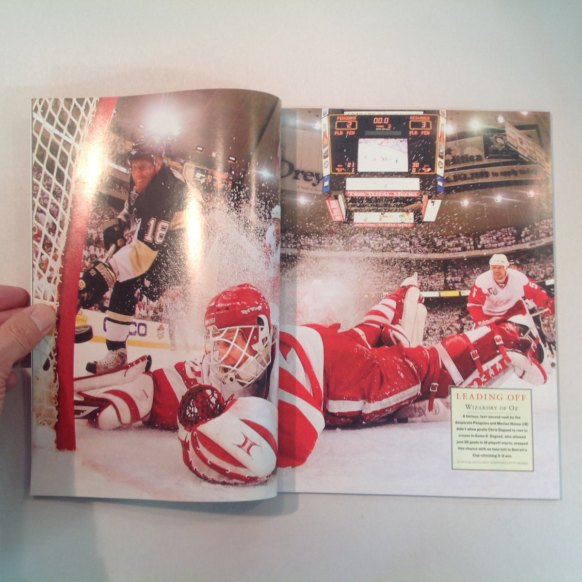 Vintage 2008 Sports Illustrated Presents Detroit Red Wings: A Team for the Ages