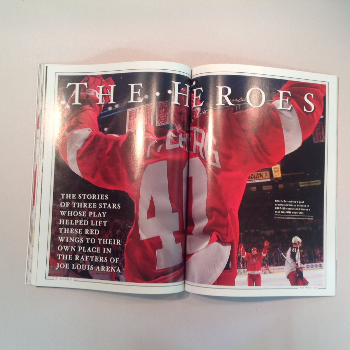 Vintage 2008 Sports Illustrated Presents Detroit Red Wings: A Team for the Ages