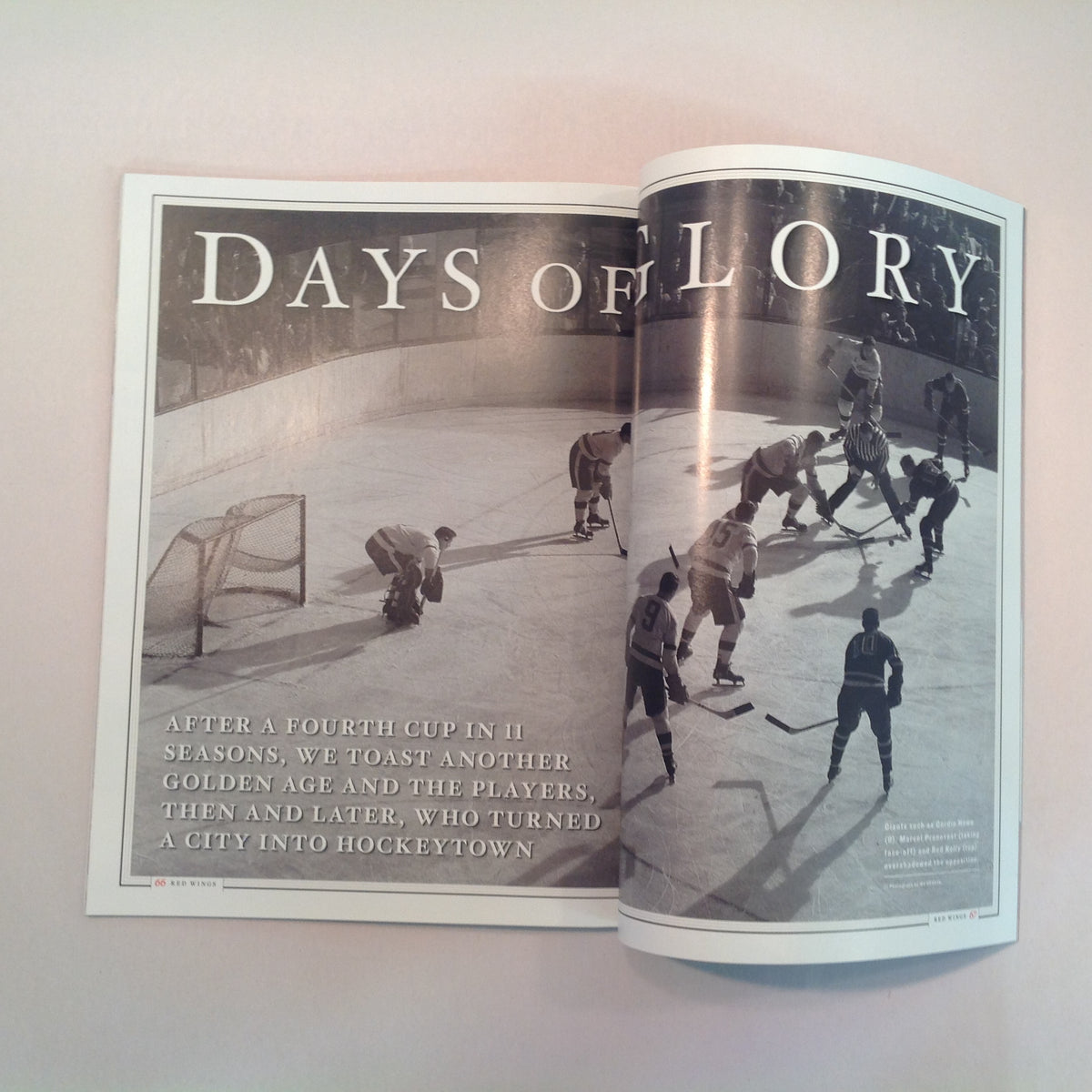 Vintage 2008 Sports Illustrated Presents Detroit Red Wings: A Team for the Ages