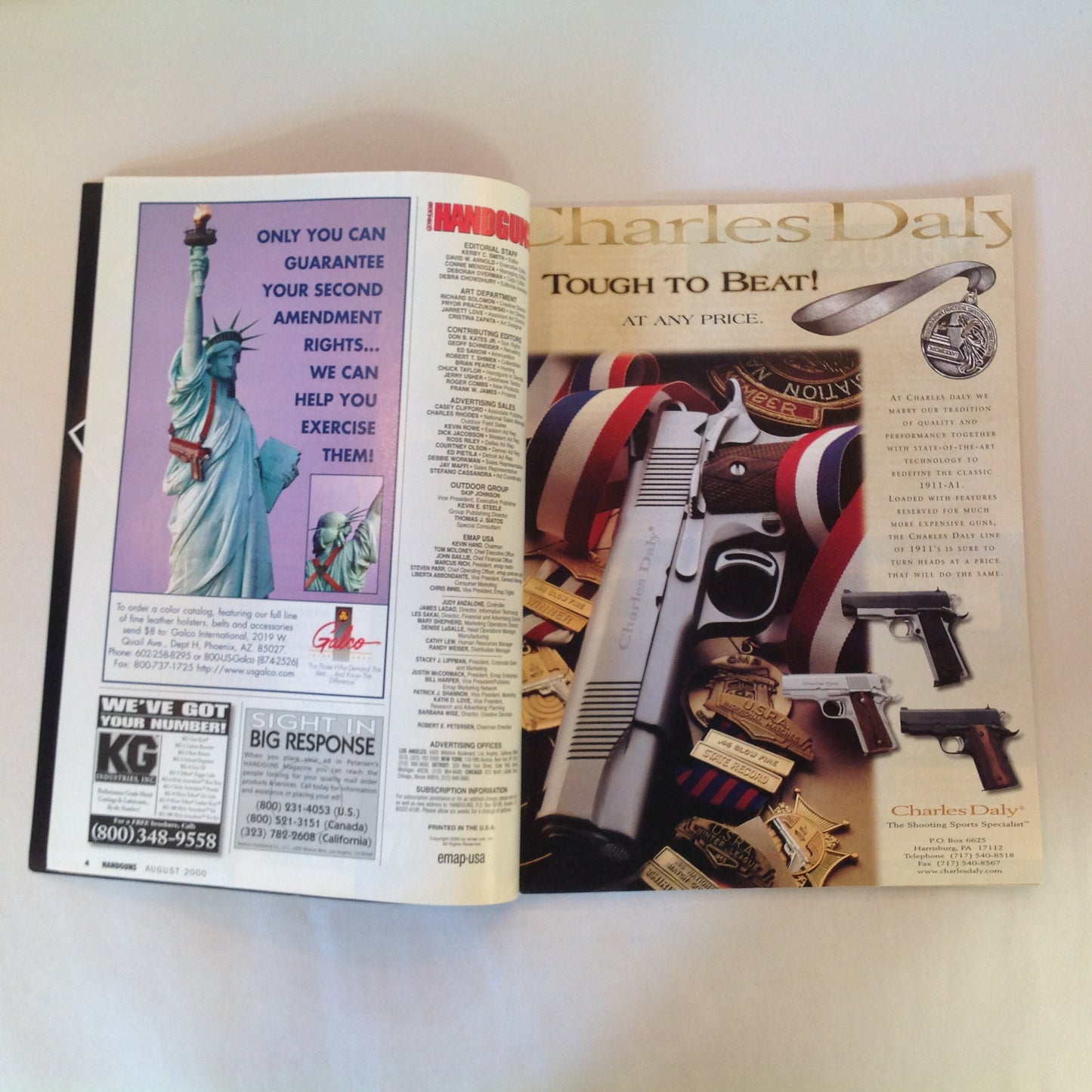 Vintage Aug 2000 Guns & Ammo HANDGUNS Magazine Steyr M-40 Thudner Guns Special 1911s Rainbow Glocks