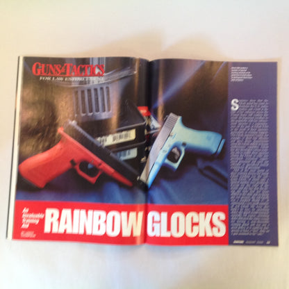 Vintage Aug 2000 Guns & Ammo HANDGUNS Magazine Steyr M-40 Thudner Guns Special 1911s Rainbow Glocks