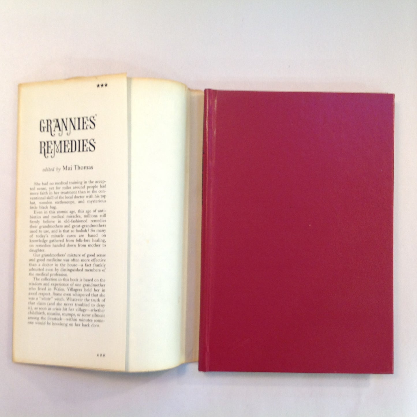 Vintage 1965 Hardcover Grannies' Remedies Mai Thomas