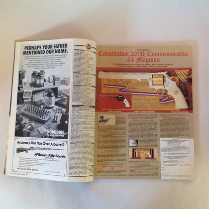 Vintage Oct 1987 Guns & Ammo Magazine The 9mm Flood Army Riflemen Airgun Ammo Shotgun Slugs