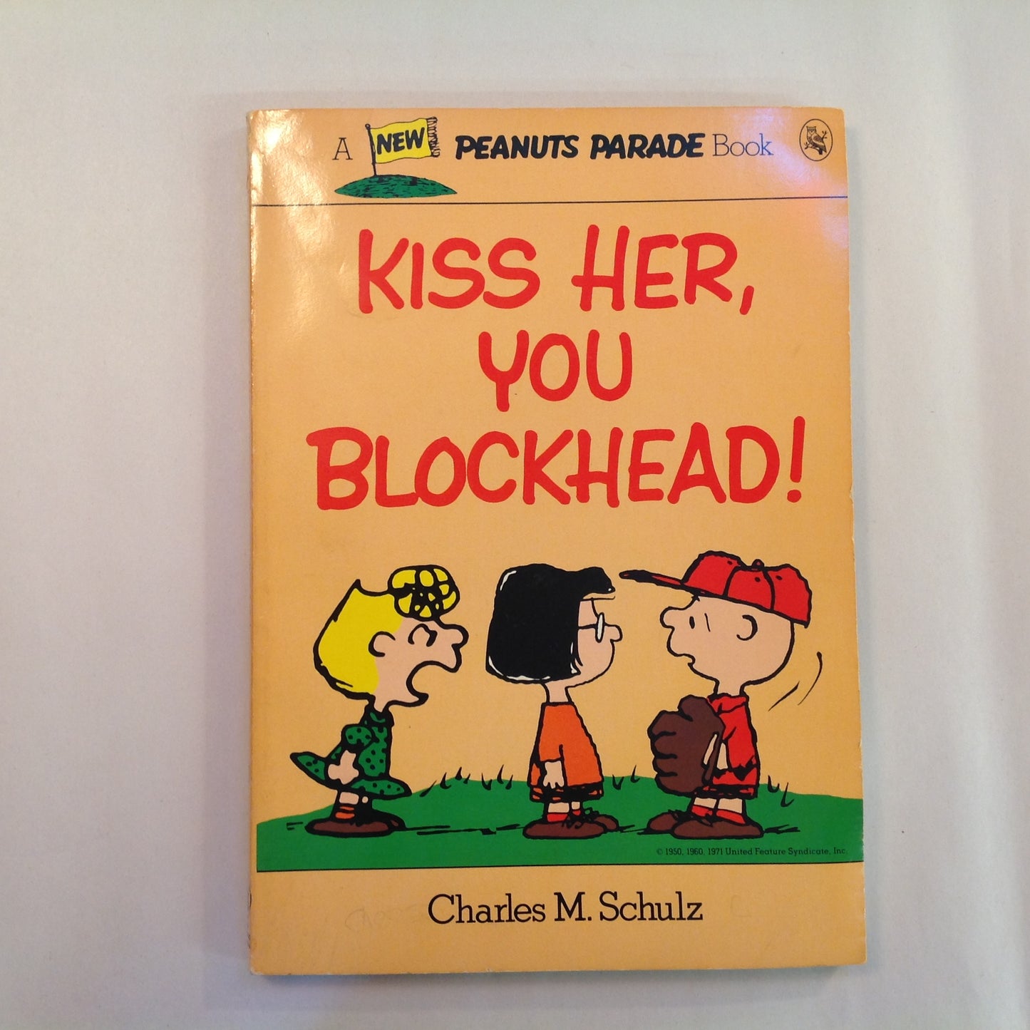 Vintage 1982 Trade Paperback Peanuts Parade: Kiss Her, You Blockhead! Charles M. Schulz