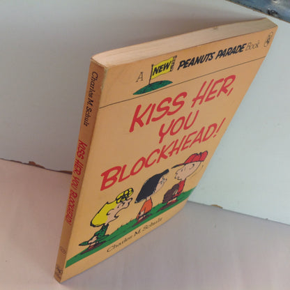 Vintage 1982 Trade Paperback Peanuts Parade: Kiss Her, You Blockhead! Charles M. Schulz