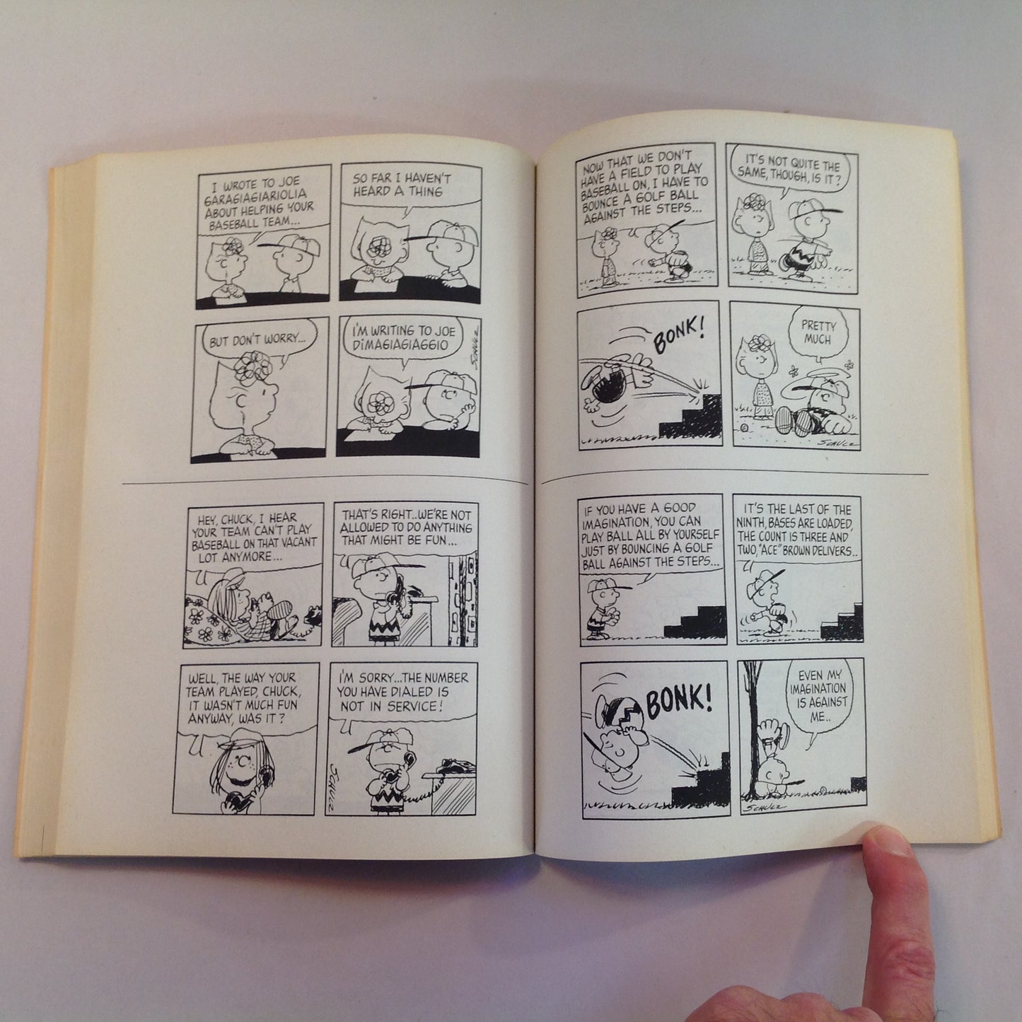 Vintage 1982 Trade Paperback Peanuts Parade: Kiss Her, You Blockhead! Charles M. Schulz