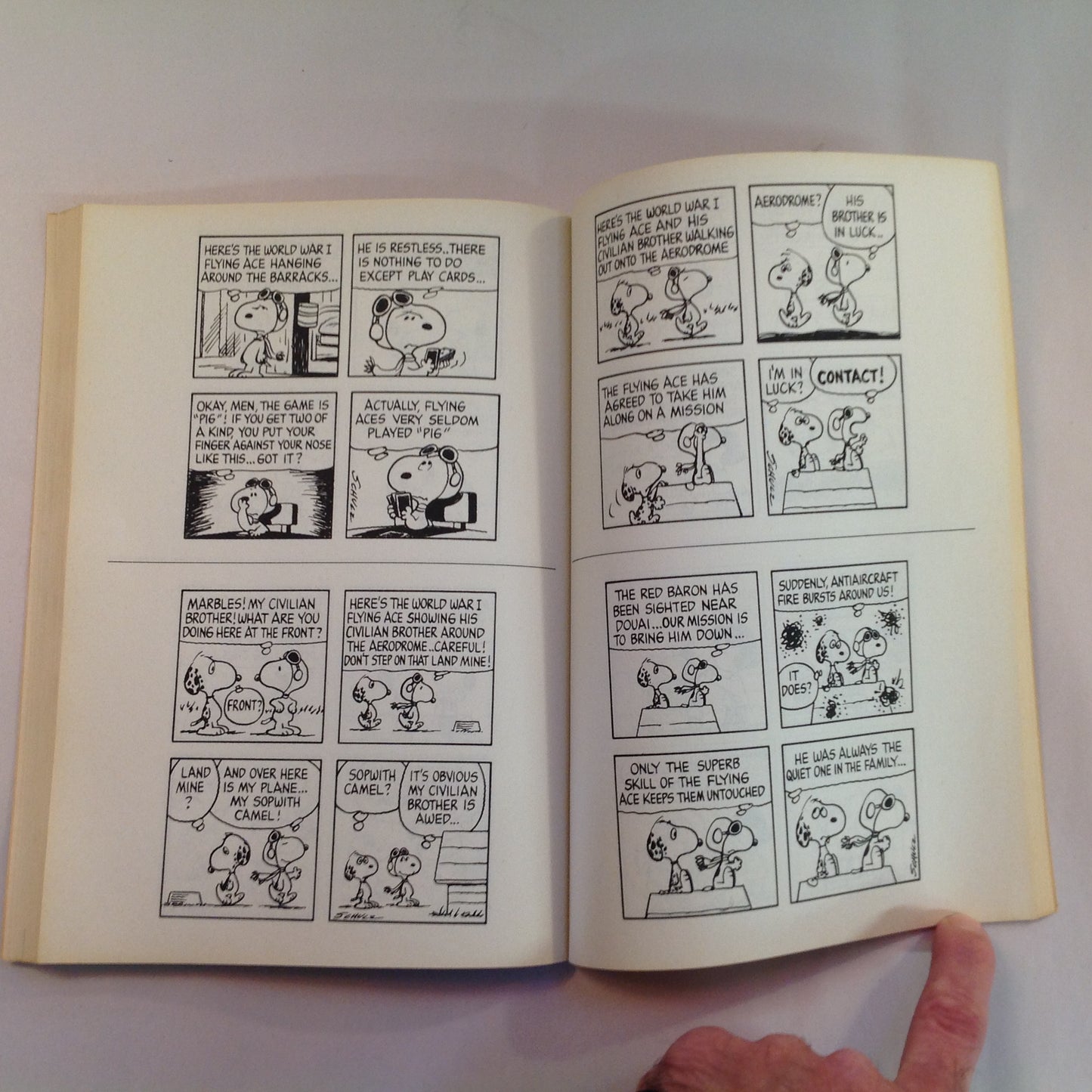 Vintage 1982 Trade Paperback Peanuts Parade: Kiss Her, You Blockhead! Charles M. Schulz