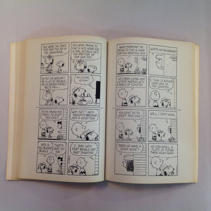 Vintage 1979 Trade Paperback Peanuts Parade: And A Woodstock in A Birch Tree Charles M. Schulz