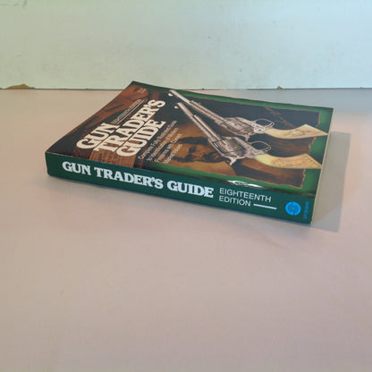 Vintage 1995 Trade Paperback GUN TRADER'S GUIDE Eighteenth Edition