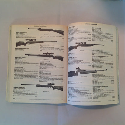 Vintage 1995 Trade Paperback GUNS ILLUSTRATED 1995 New 27th Edition
