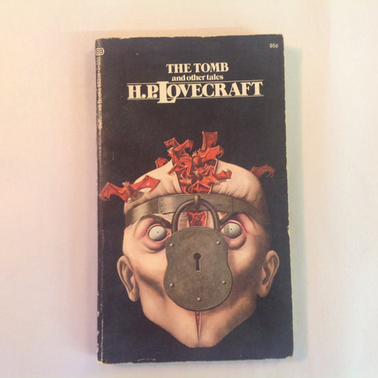 Vintage 1973 Mass Market Paperback The Tomb and Other Stories H.P. Lovecraft