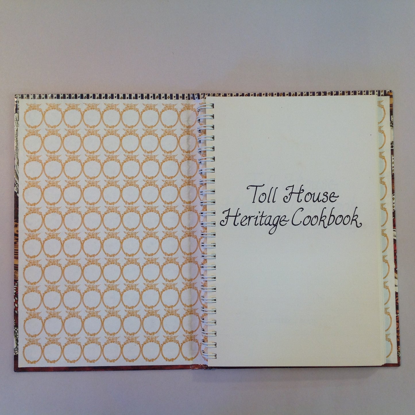 Vintage 1981 Hardcover Toll House Heritage Cookbook: A Collection of Favorite Dessert Recipes Vincent Williams