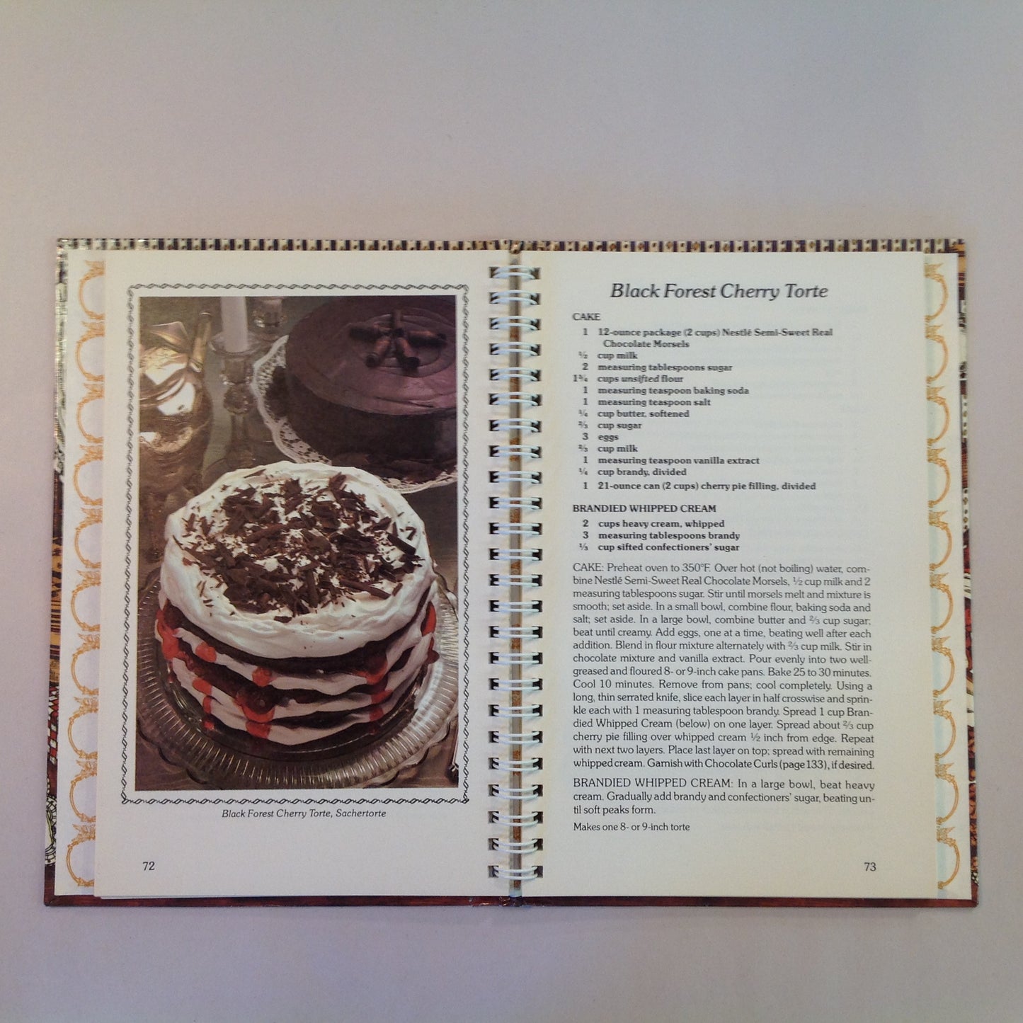 Vintage 1981 Hardcover Toll House Heritage Cookbook: A Collection of Favorite Dessert Recipes Vincent Williams