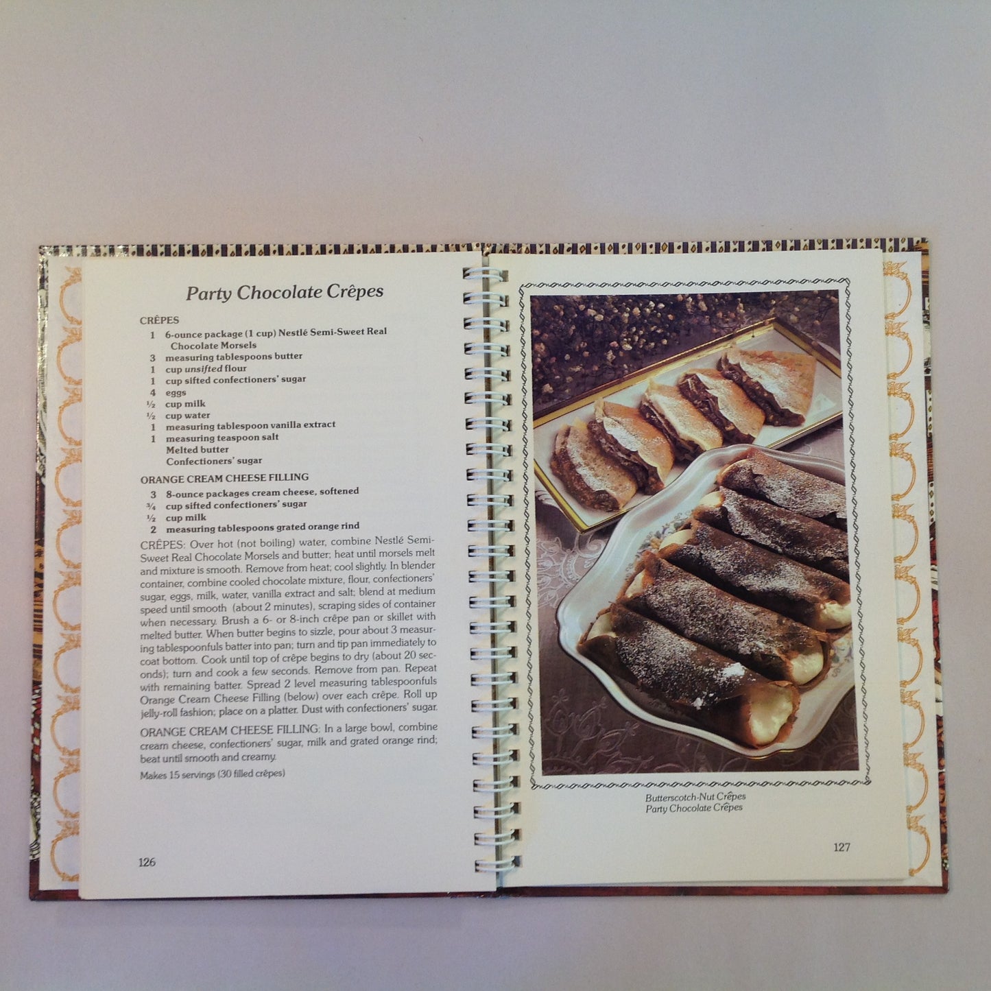 Vintage 1981 Hardcover Toll House Heritage Cookbook: A Collection of Favorite Dessert Recipes Vincent Williams