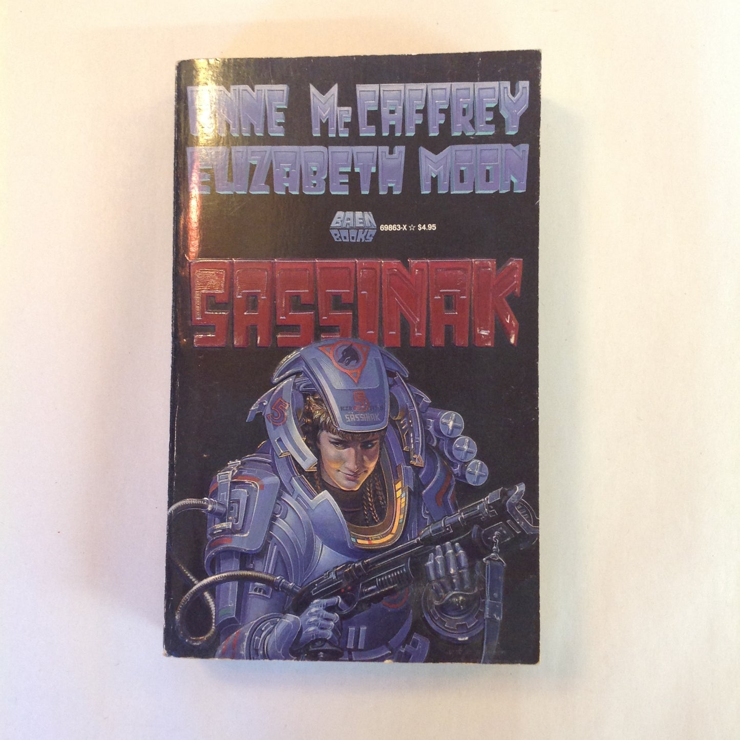 Vintage 1990 Mass Market Paperback Sassinak Anne McCaffrey Elizabeth Moon Baen First