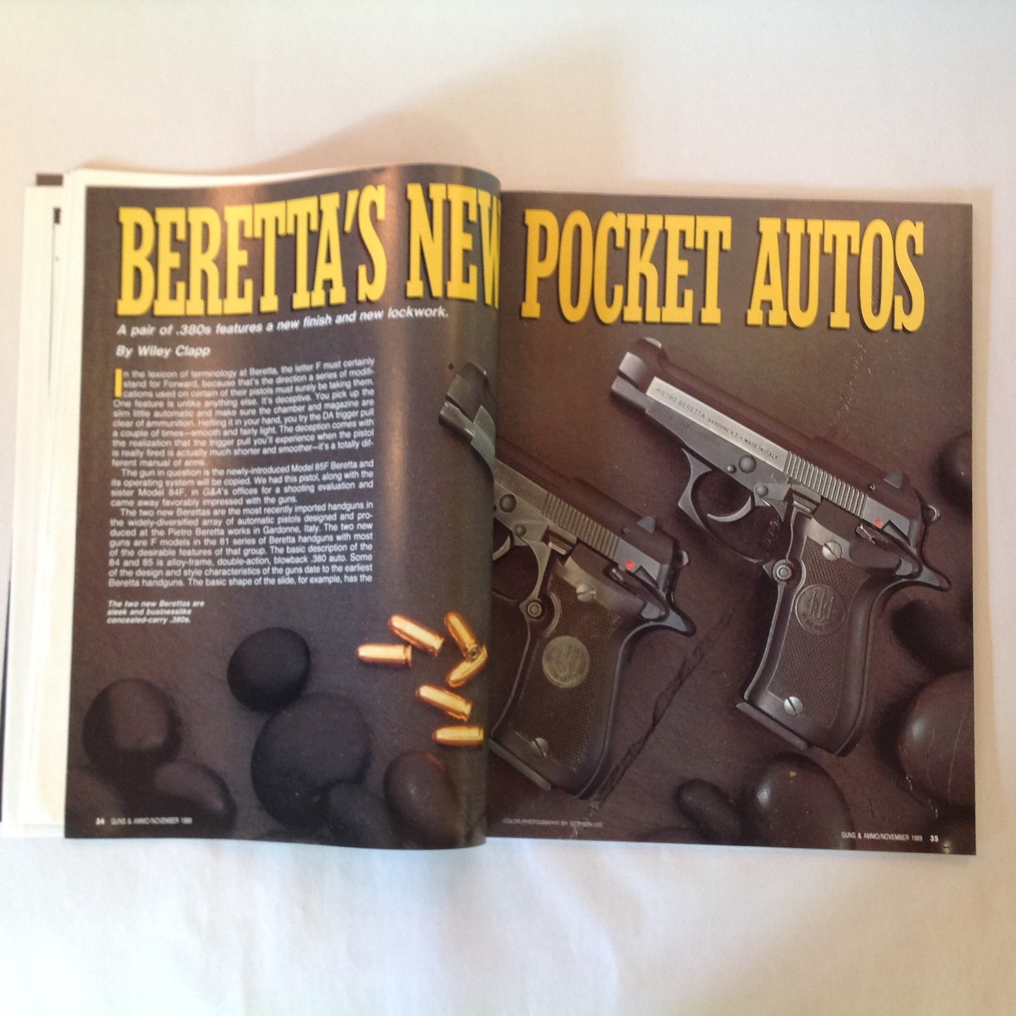 Vintage Nov 1989 Guns & Ammo Magazine Berretta Potent Pocket Duo .45 Vs 10mm .22 Rimfire Rifle Roundup